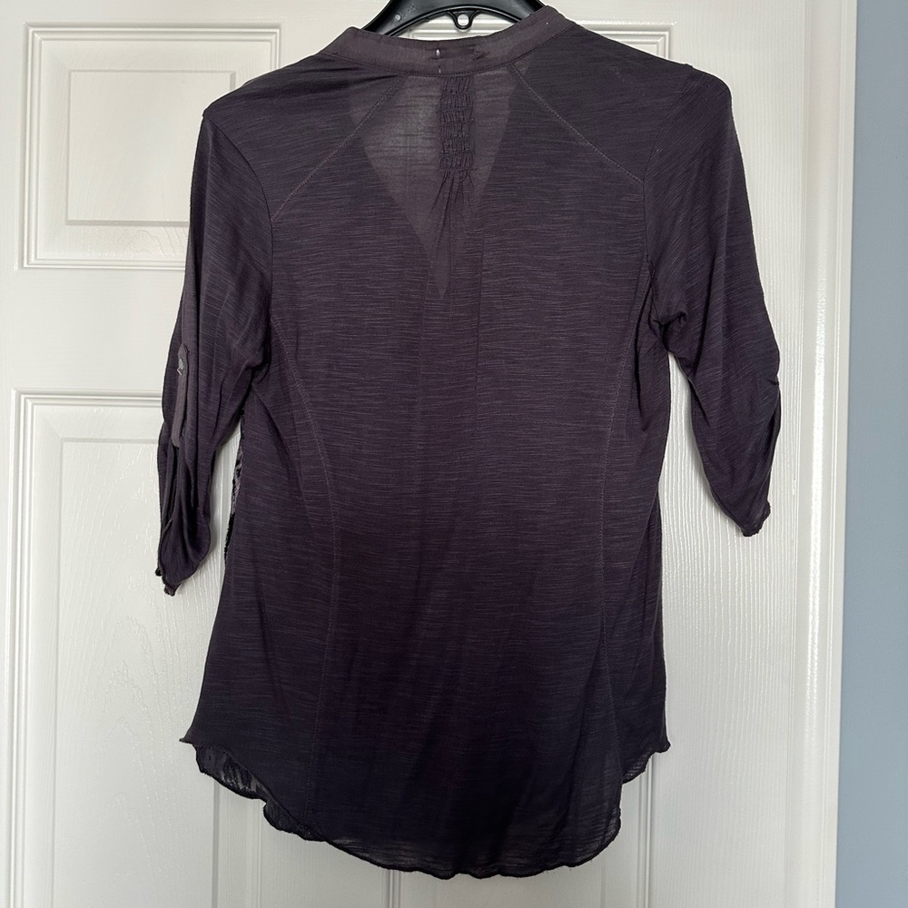 Anthropologie Top - Picture 6 of 10